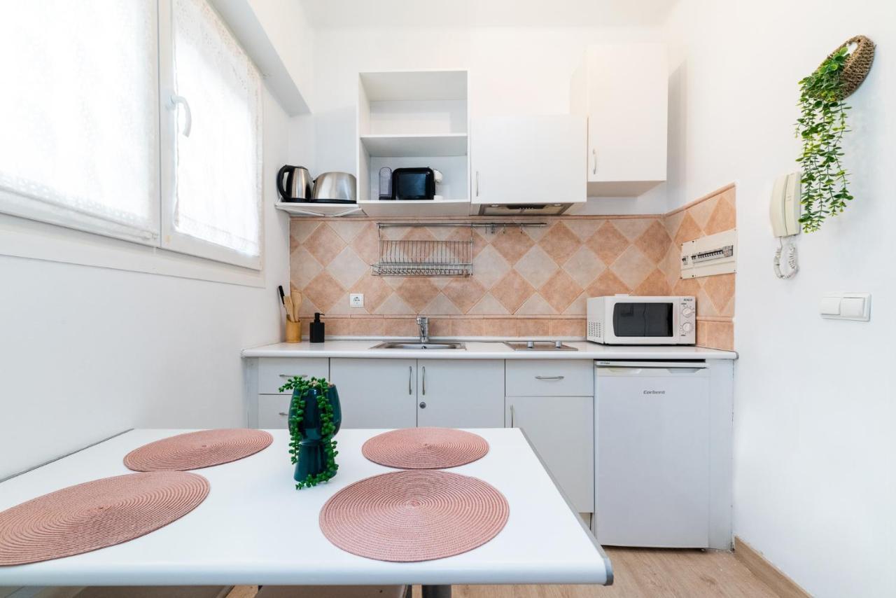 Apto En Granada Centro Con Parking Opcional Apartment Екстериор снимка